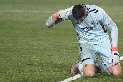 Real Madrid lại thua ở La Liga: Món ăn thiu trên bàn tiệc