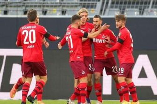 Vòng 9 Bundesliga: Bayern giành lại chiến thắng, Dortmund 'ngã ngựa'