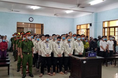 Nhóm cờ bạc 'Hùng sida' lãnh án