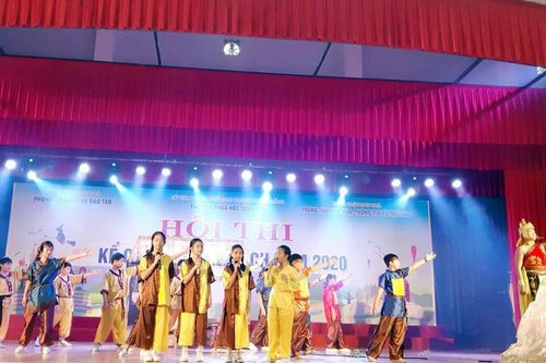 20 đội tranh tài tại Hội thi kể chuyện theo sách năm 2020