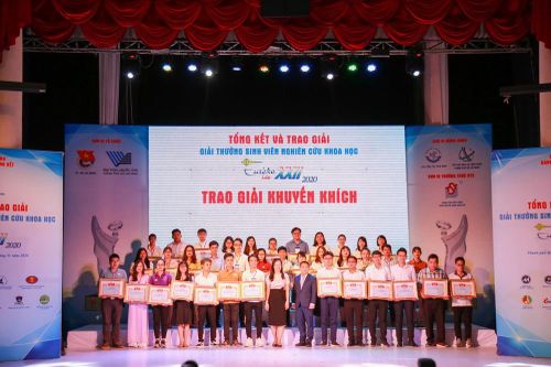 Thành Đoàn TP. HCM trao 377 triệu đồng cho sinh viên đoạt giải Euréka