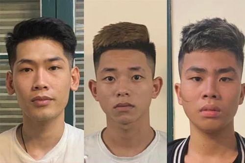 4 thanh niên cầm dao chặn cướp xe của nhiều người trên đường
