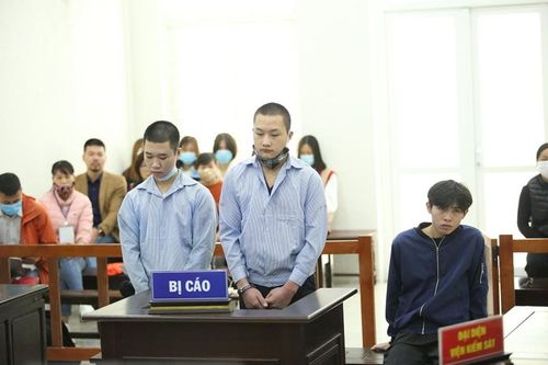 Thanh niên 18 tuổi đâm gục tài xế xe ôm để cướp