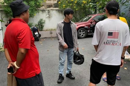 Công Phượng làm xe ôm trong phim cưới của bạn thân