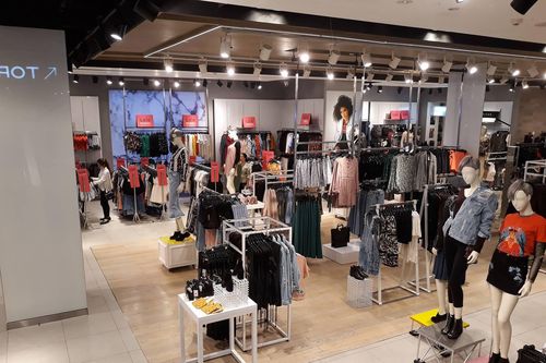 Thương hiệu thời trang Topshop đối mặt với nguy cơ sụp đổ