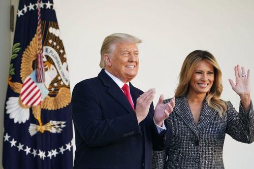 Đệ nhất Phu nhân Melania Trump định viết tự truyện về thời gian ở Nhà Trắng