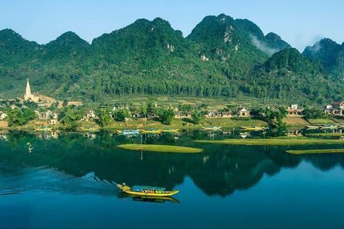 Du lịch Quảng Bình hối hả chuẩn bị đón khách trở lại sau lũ