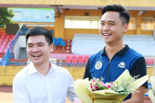 Học đội bóng của Trung Quốc làm bóng đá, con trai bầu Hiển có nâng tầm Hà Nội FC?