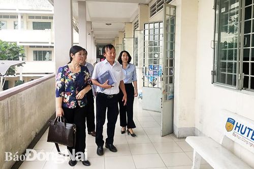 Giám sát việc thực hiện quy chế dân chủ ở cơ sở