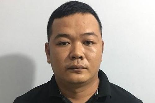 Bắt kẻ cầm đầu vụ chém gần lìa tay đối thủ trong quán nhậu ở Sài Gòn