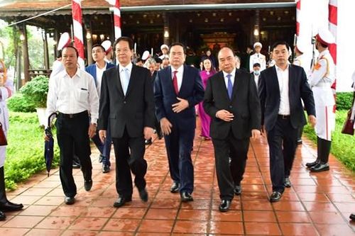 Lãnh đạo Đảng, Nhà nước dâng hương kỷ niệm 100 năm Ngày sinh nguyên Chủ tịch nước Lê Đức Anh