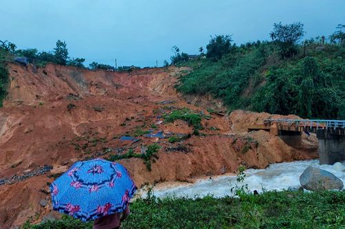 Sạt lở ở khu tái định cư thủy điện Đắkđrinh