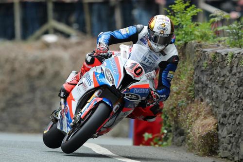 Giải đua trên đường phố Isle of Man TT 2021 bị hủy do Covid-19