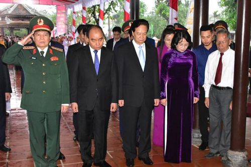 Lãnh đạo Đảng, Nhà nước dâng hương kỷ niệm 100 năm ngày sinh cố Chủ tịch nước Lê Đức Anh