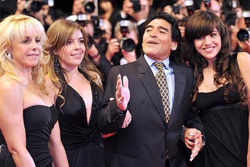Những ai được thừa kế tài sản của Maradona?