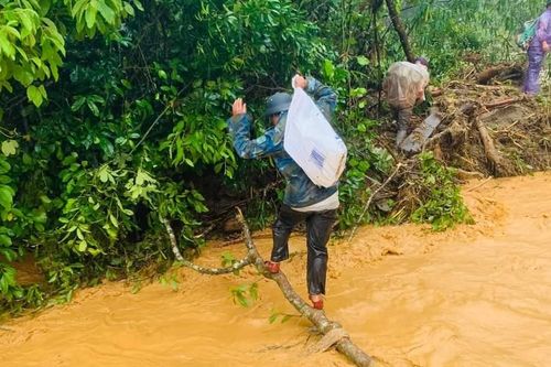 Tạm dừng tìm kiếm 17 nạn nhân mất tích ở Quảng Nam