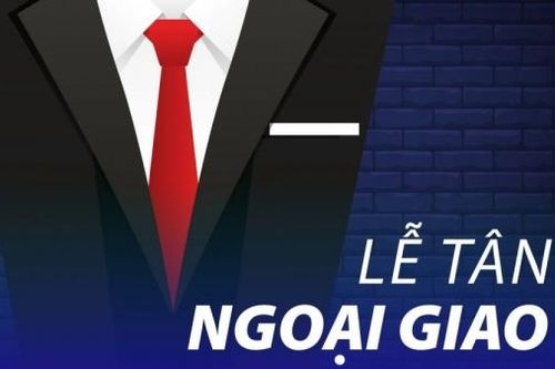 Về mặt tổ chức thực hiện, những khâu nào là quan trọng đối với cán bộ lễ tân?