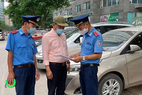 Hà Nội: Xử phạt hơn 300 điểm trông giữ phương tiện vi phạm