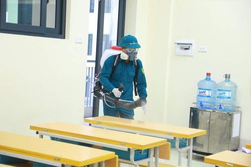 TP.HCM yêu cầu khử khuẩn lớp học, đeo khẩu trang