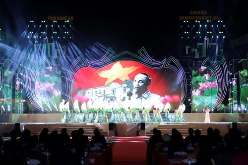 Chủ tịch Quốc hội: Truyền thống lịch sử văn hóa xứ Nghệ sẽ tạo Kỳ tích sông Lam