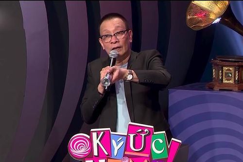 MC Lại Văn Sâm 'rùng mình' kể về tuổi thơ dại dột và chia sẻ về bố