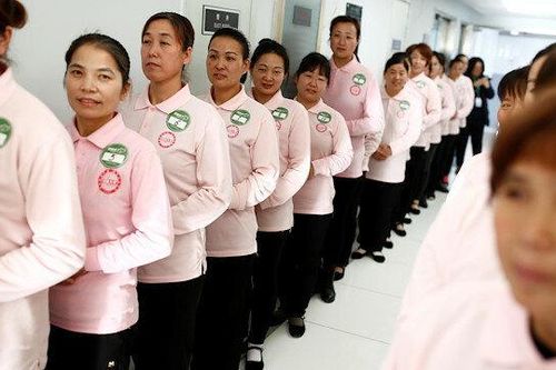 Osin ở Trung Quốc được 'huấn luyện' phải biết ơn và nhẫn nhịn với chủ