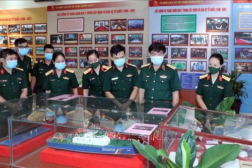 Khai mạc Triển lãm 'Quân khu 7 - 75 năm xây dựng, chiến đấu và trưởng thành'