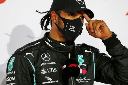 Tay đua vô địch F1 Lewis Hamilton mắc COVID-19