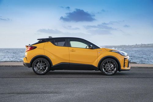 Khám phá SUV thể thao của Toyota, giá từ 644 triệu đồng
