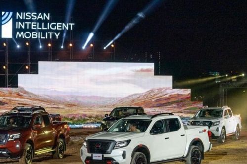 Nissan Navara 2021 ra mắt, giá từ 458 triệu đồng