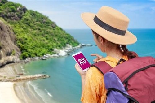 Ví MoMo lấn sân du lịch, bán vé xe, vé máy bay
