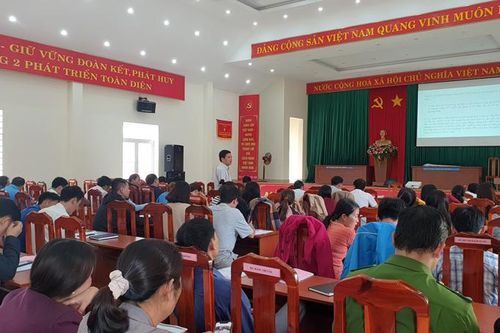 Gần 100 học viên tham gia tập huấn công tác truyền thông phòng, chống HIV/AIDS