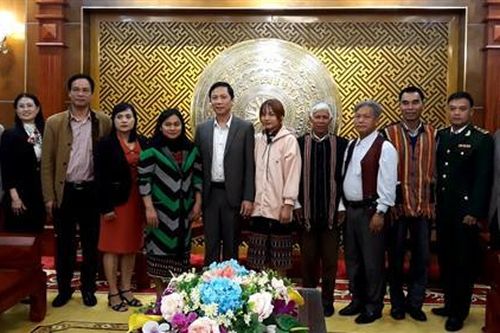 Gặp mặt đoàn đại biểu đi dự Đại hội các dân tộc thiểu số Việt Nam lần thứ II