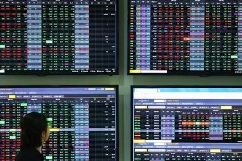 Hàng loạt công ty nằm trong diện cảnh báo, đình chỉ giao dịch trên UPCoM
