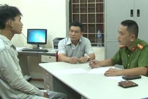 Dùng dao khống chế cướp tài sản người phụ nữ trên đường vắng