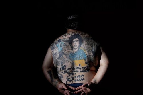 Xăm - Tình yêu vĩnh cửu của người hâm mộ dành cho Maradona