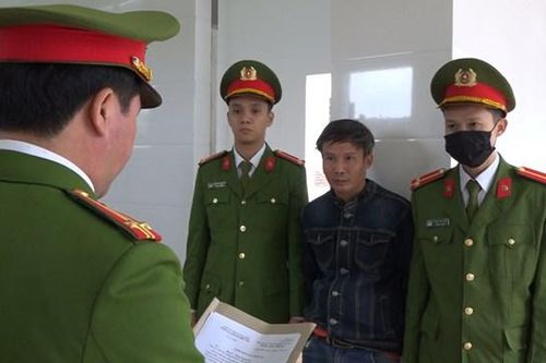 Khởi tố người đàn ông 47 tuổi mua bán 62 kg pháo lậu