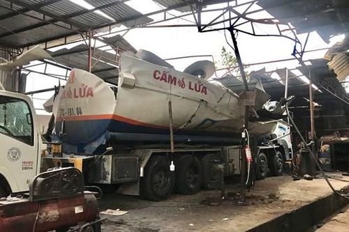 Gia Lai: Xe bồn bất ngờ phát nổ, 3 người nguy kịch