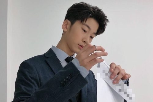 Sao nhí 'Bố ơi mình đi đâu thế' cao 1,7 m ở tuổi 13