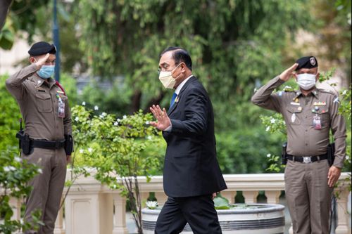 Thủ tướng Prayuth thắng kiện ở tòa án, tiếp tục được giữ chức
