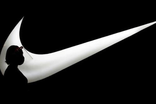 Quảng cáo của Nike về kỳ thị chủng tộc ở Nhật Bản gây tranh cãi