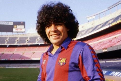 Con trai Maradona muốn Barca treo áo số 10