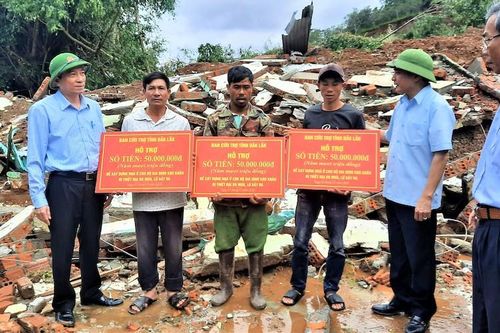 Bí thư Tỉnh ủy Đắk Lắk chỉ đạo khắc phục thiệt hại do mưa lũ
