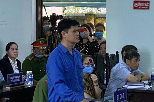 Tòa trả hồ sơ vụ bác sĩ bị truy tố hiếp dâm nữ điều dưỡng