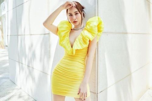 Hoa hậu Phan Ngọc Hân ăn mặc cực sexy sau đổ vỡ tình cảm