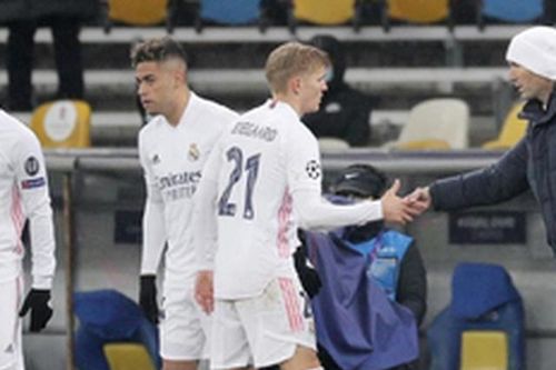 Champions League: Real Madrid bại trận, cục diện bảng B kịch tính khó lường