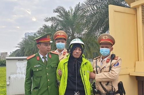 Bắt giữ đối tượng cướp giật điện thoại, dùng dao tấn công người truy đuổi