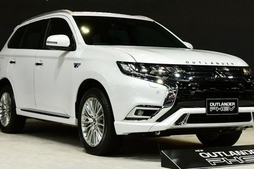 Mitsubishi Outlander Hybrid trình làng tại Thái Lan