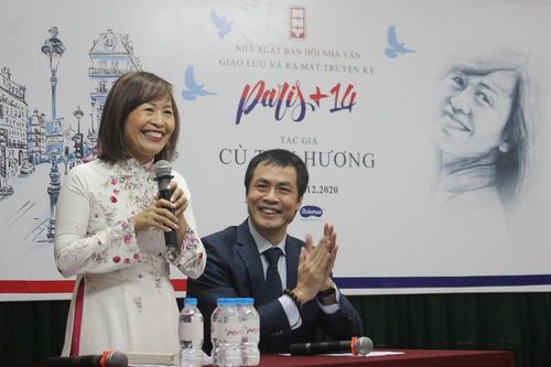 Tiến sĩ Tâm lý học ra mắt sách tránh dịch COVID-19 mang tên 'Paris + 14'