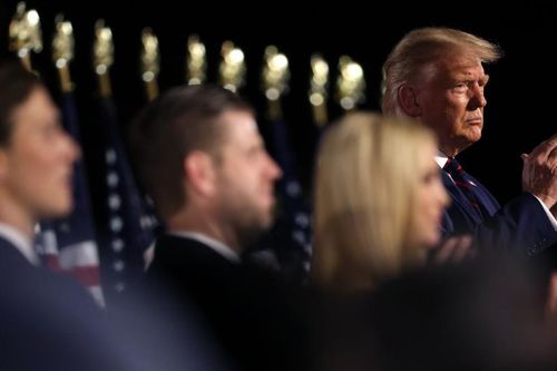 Vì sao ông Trump muốn miễn trừ trách nhiệm pháp lý cho các con?